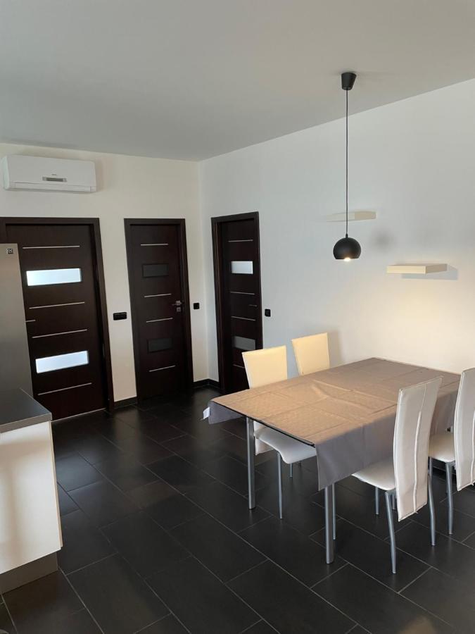 Penzion Fajn *** Pardubice Ngoại thất bức ảnh