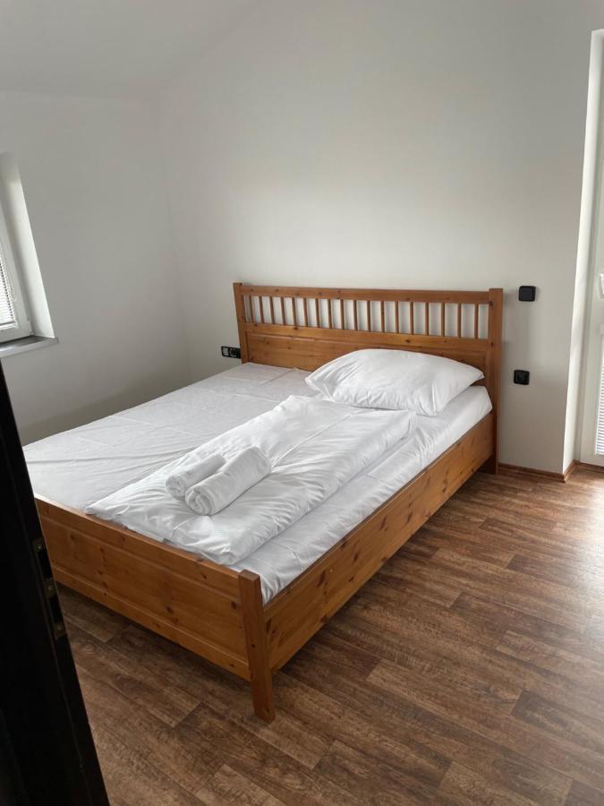 Penzion Fajn *** Pardubice Ngoại thất bức ảnh